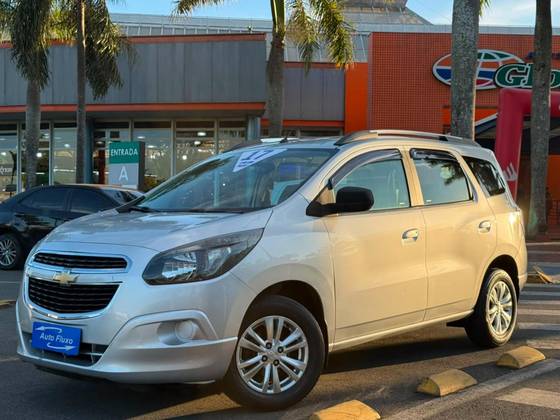 CHEVROLET SPIN 1.8 LT 8V FLEX 4P MANUAL CHEVROLET SPIN 1.8 LT 8V FLEX 4P MANUAL